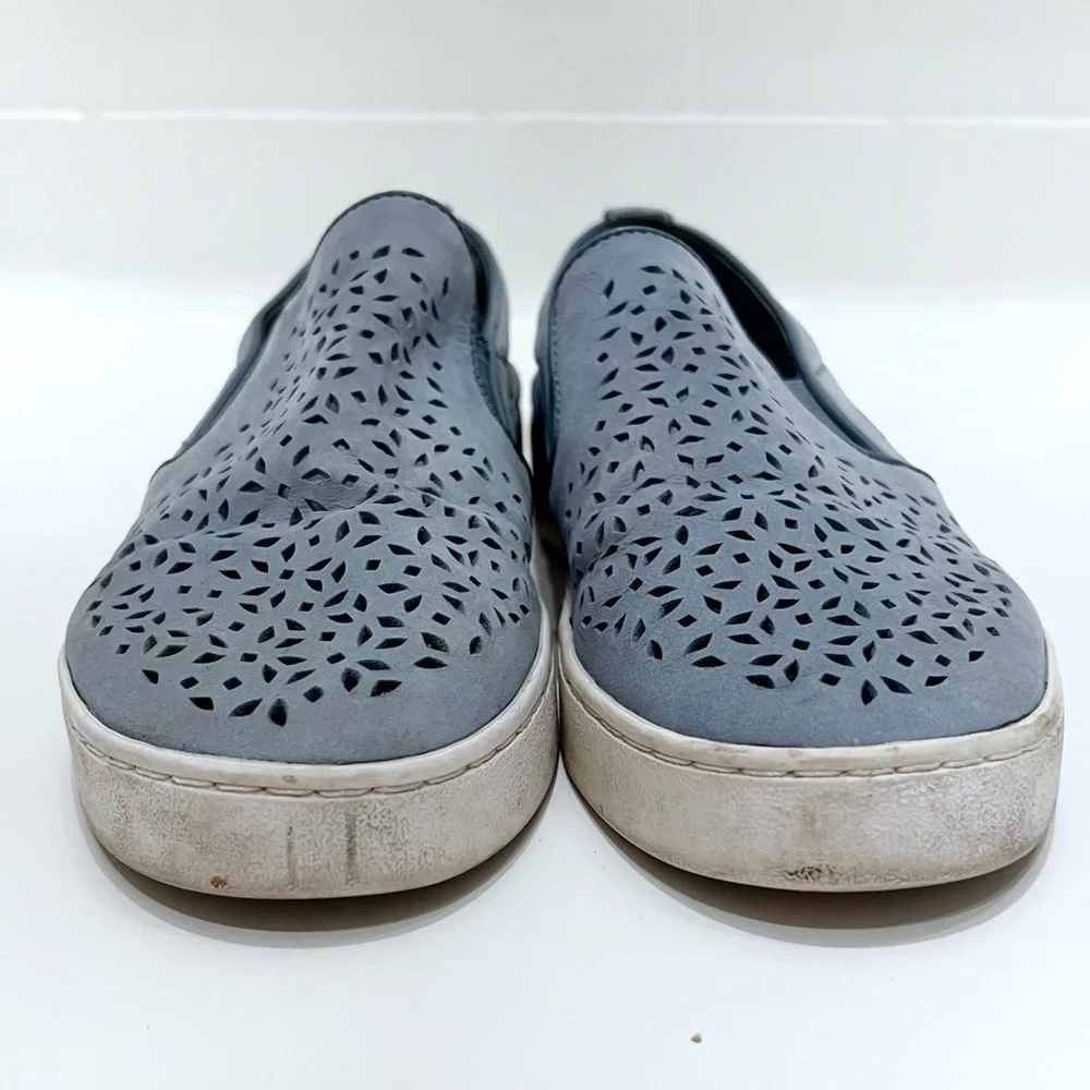 Vionic Splendid Midi Perf Suede Slip-On Blue Size 7